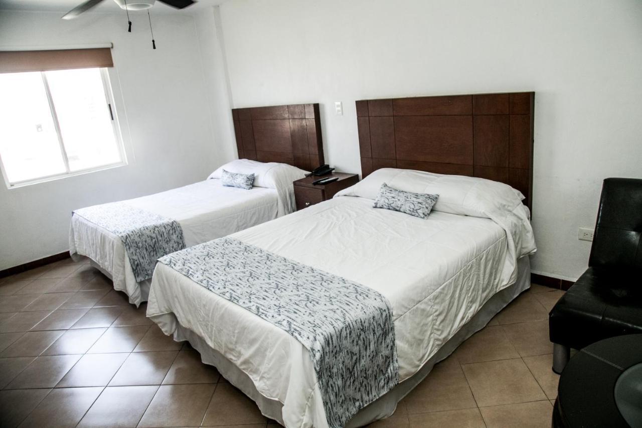 Booking Dioh Монтеррей Экстерьер фото