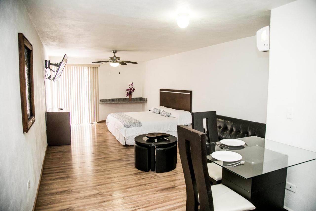 Booking Dioh Монтеррей Экстерьер фото